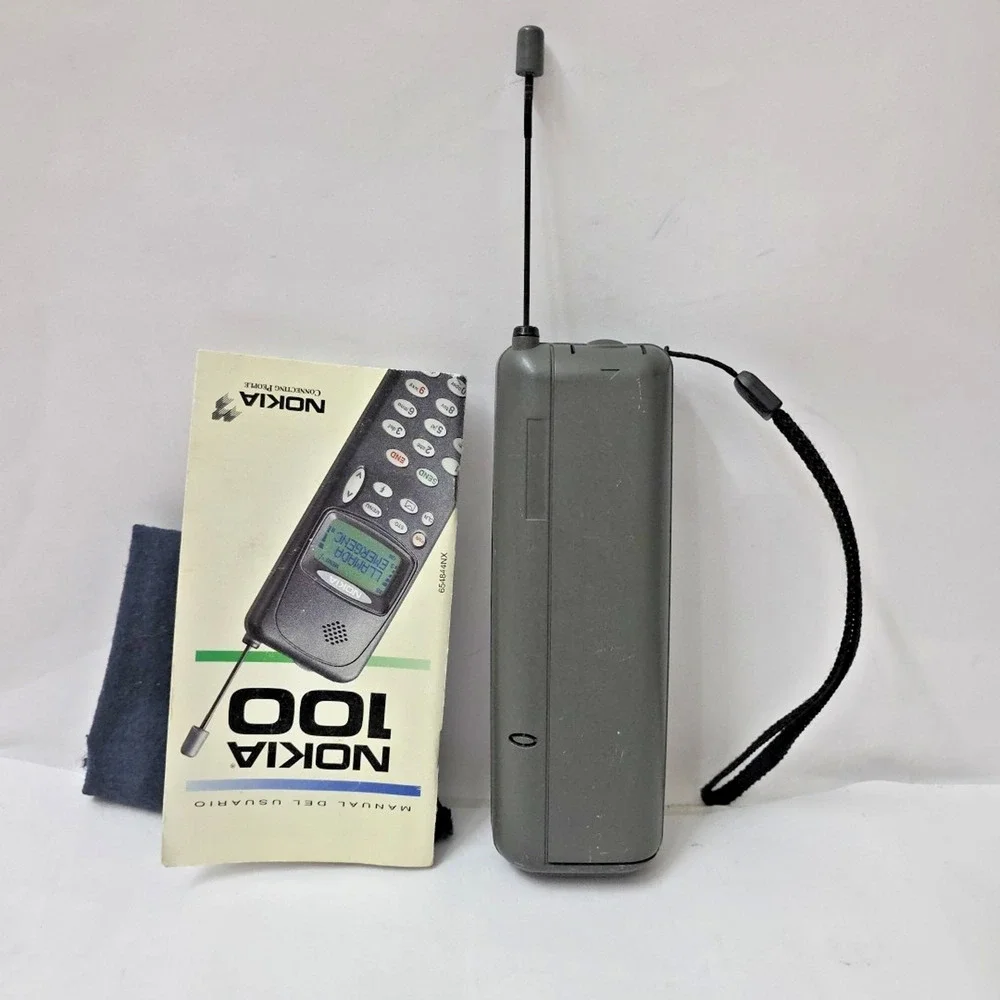 Vintage Nokia 100 Brick Cell Phone w Box Case Untested Collectible Retro